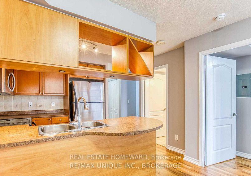 4080-living-arts-drive-mississauga-ontario-w13078346
