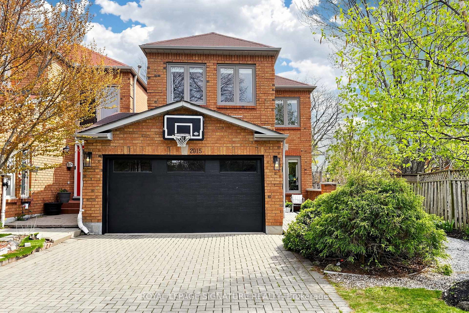 2015-brays-lane-oakville-ontario-w13078430