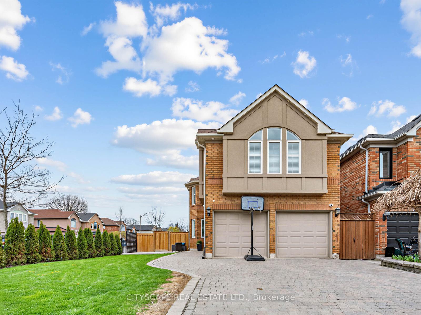 3671-forest-bluff-crescent-mississauga-ontario-w13078562