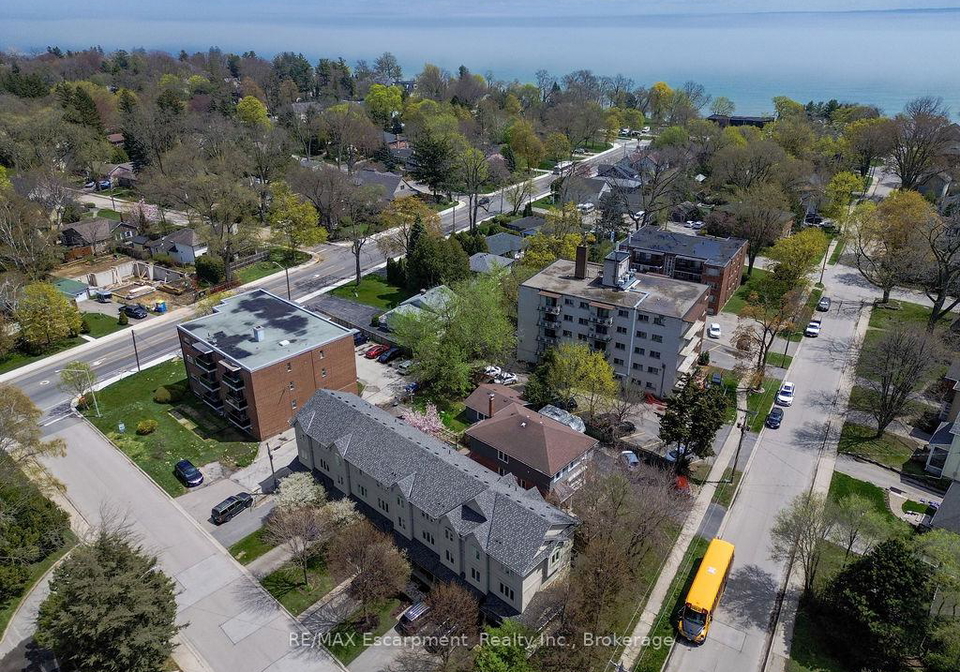 2430-second-street-burlington-ontario-w13078640