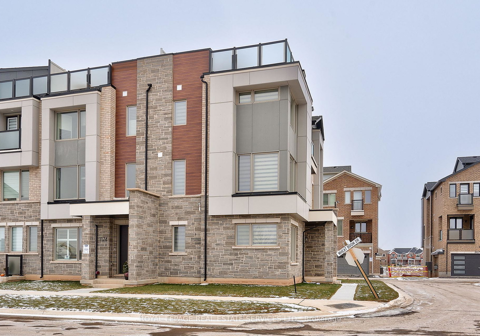 1172-wheat-boom-drive-oakville-ontario-w13078950