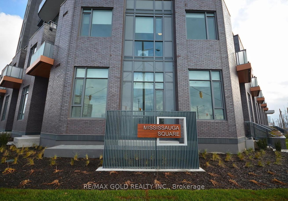 8-nahani-way-mississauga-ontario-w13079016