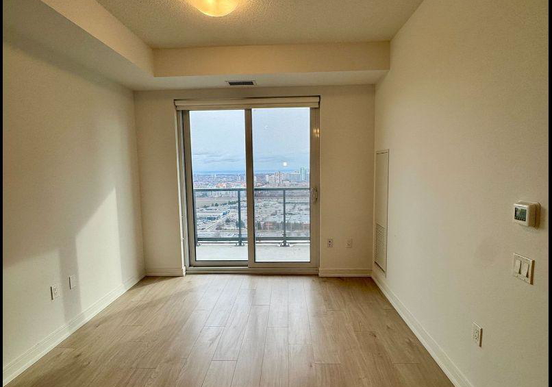 8-nahani-way-mississauga-ontario-w13079114