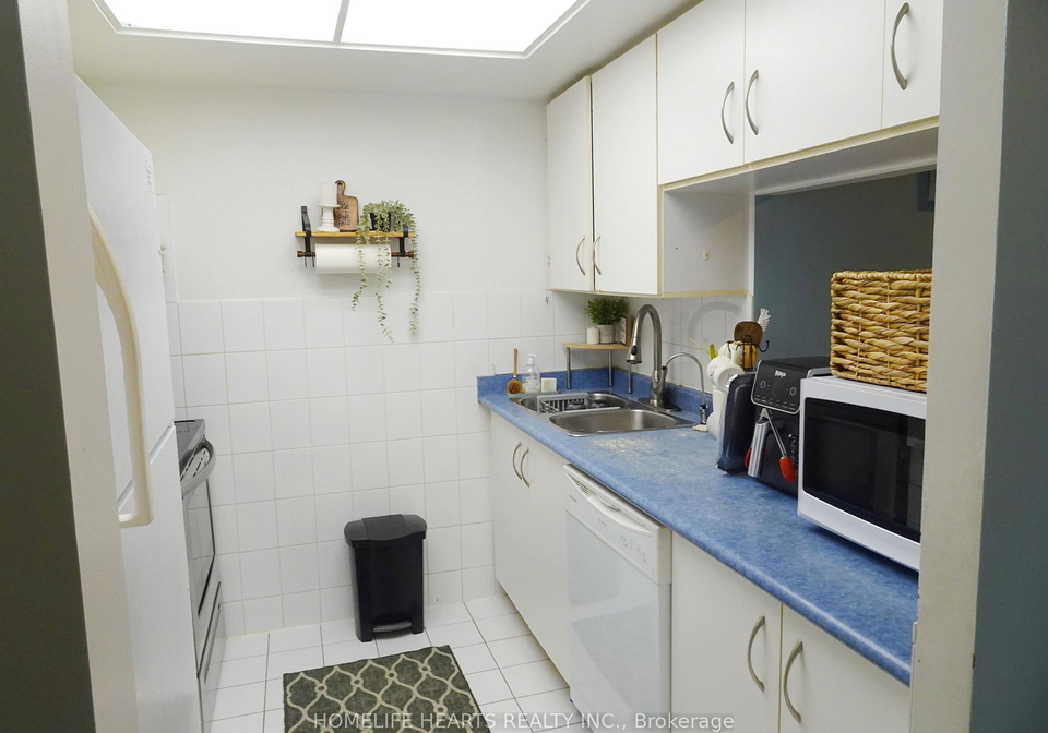 250-webb-drive-mississauga-ontario-w13079170
