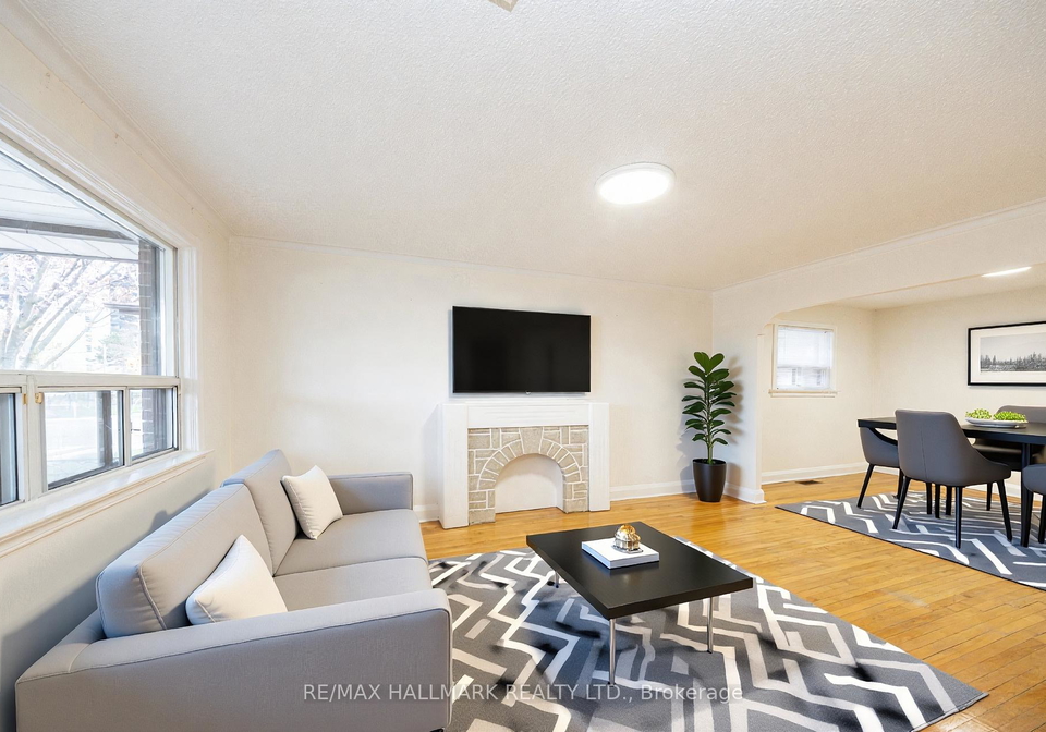 401-ridelle-avenue-north-york-ontario-w13079344