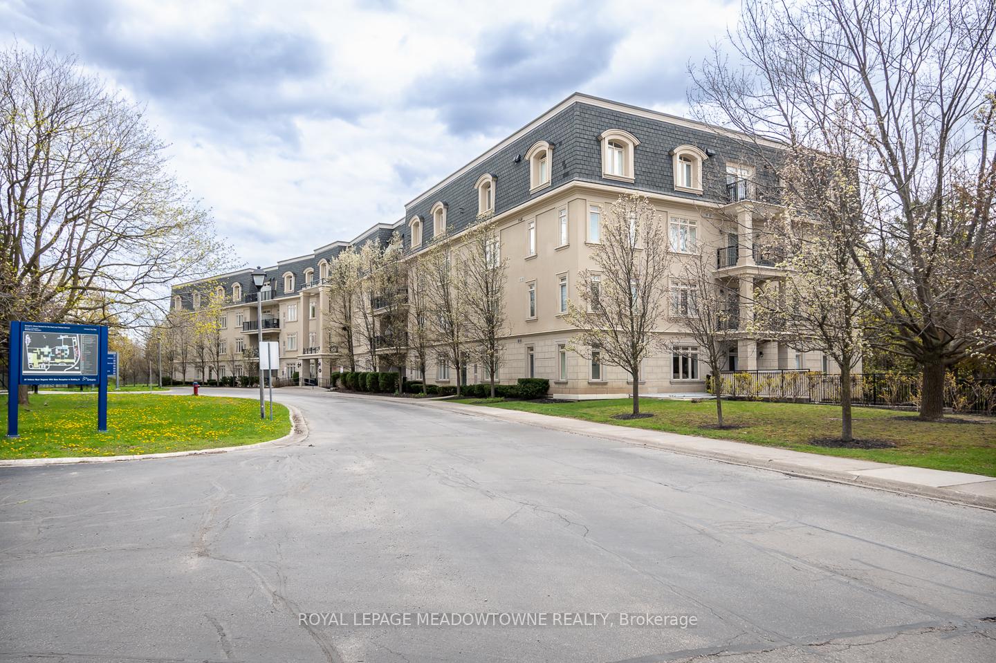 443-centennial-forest-drive-milton-ontario-w13079370