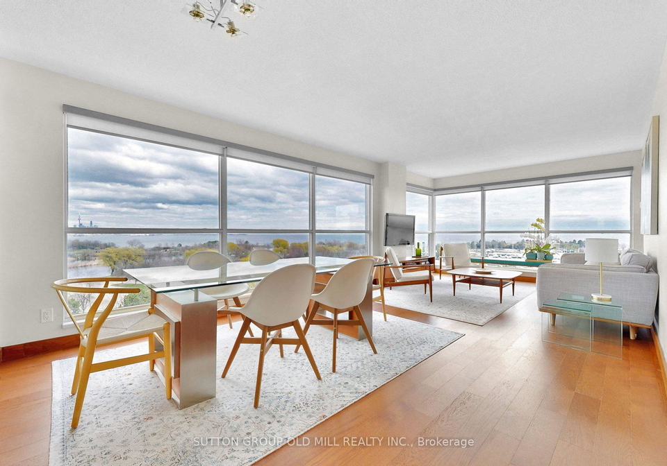 2261-lake-shore-boulevard-w-etobicoke-ontario-w13079516