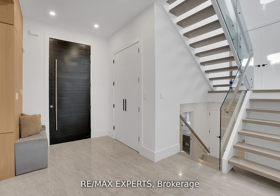 7-woodvalley-drive-etobicoke-ontario-w13079604
