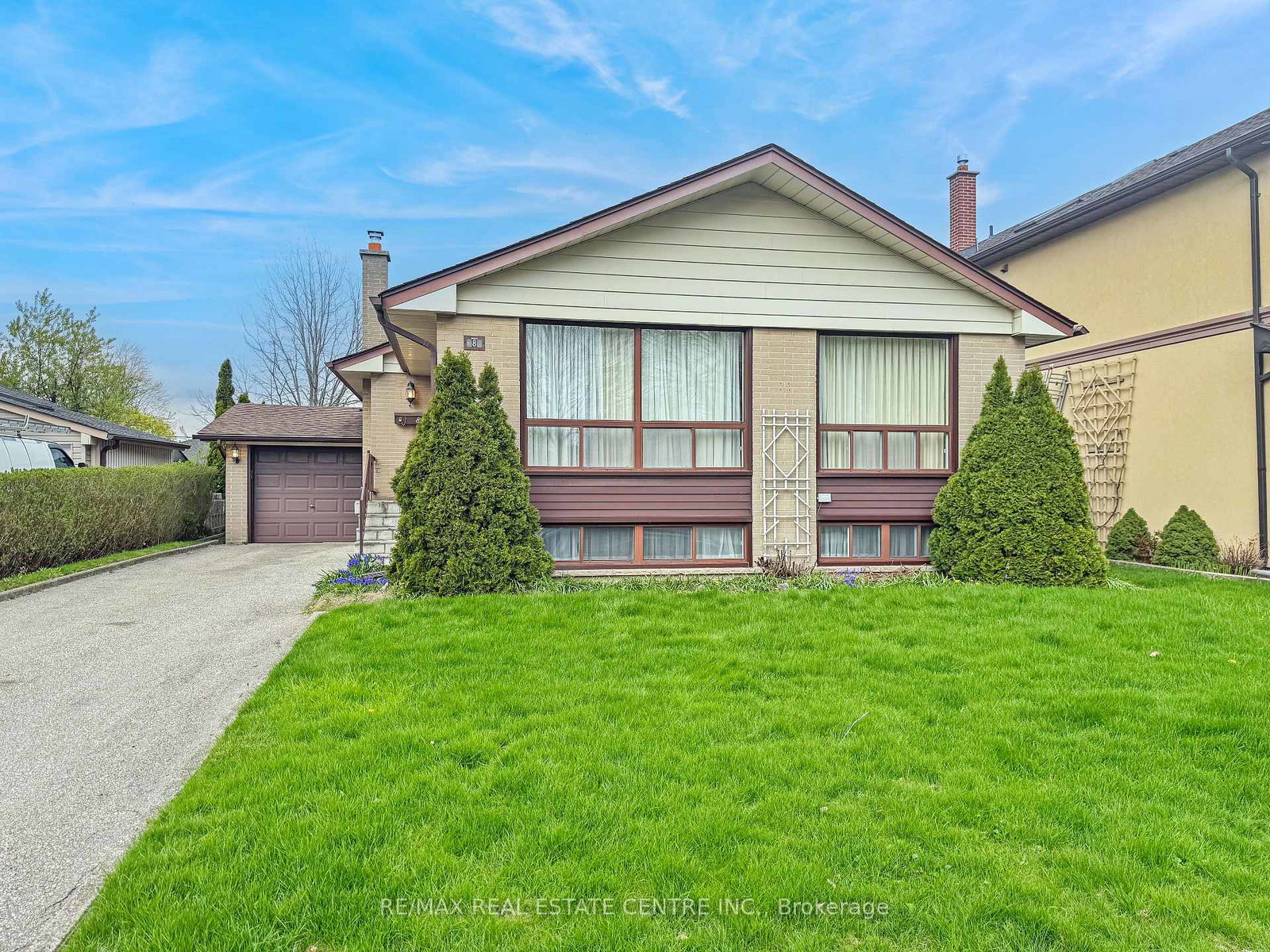 8-powburn-place-etobicoke-ontario-w13079676