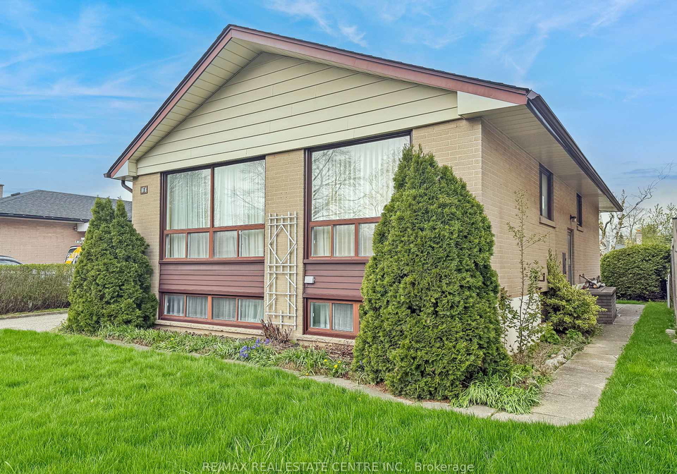 8-powburn-place-etobicoke-ontario-w13079676