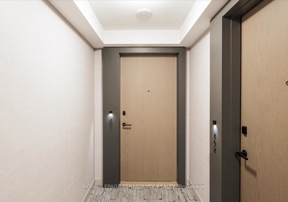 10-eva-road-etobicoke-ontario-w13079758