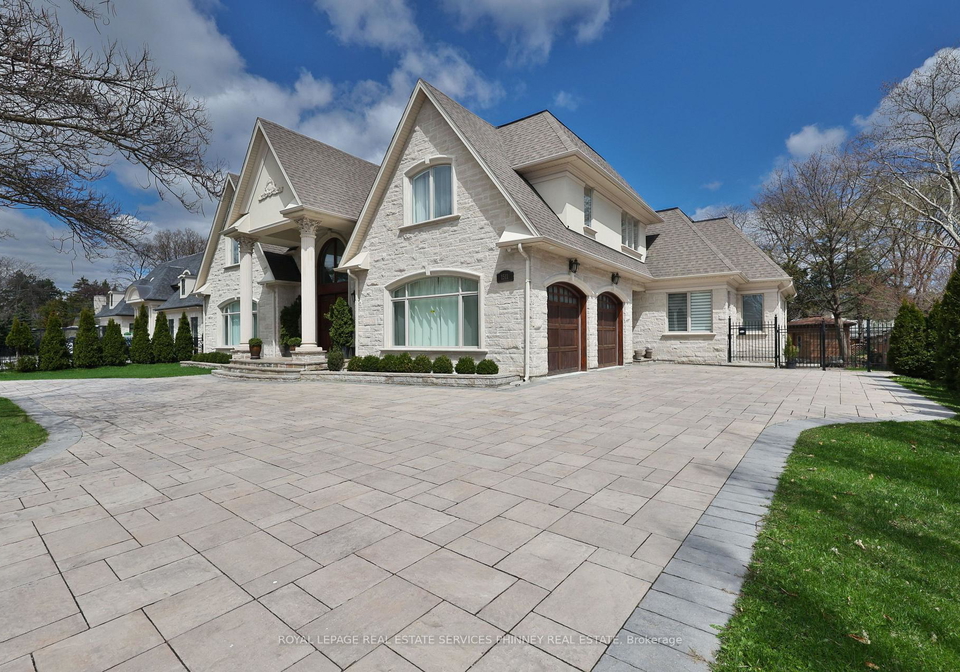 1511-broadmoor-avenue-mississauga-ontario-w13079892