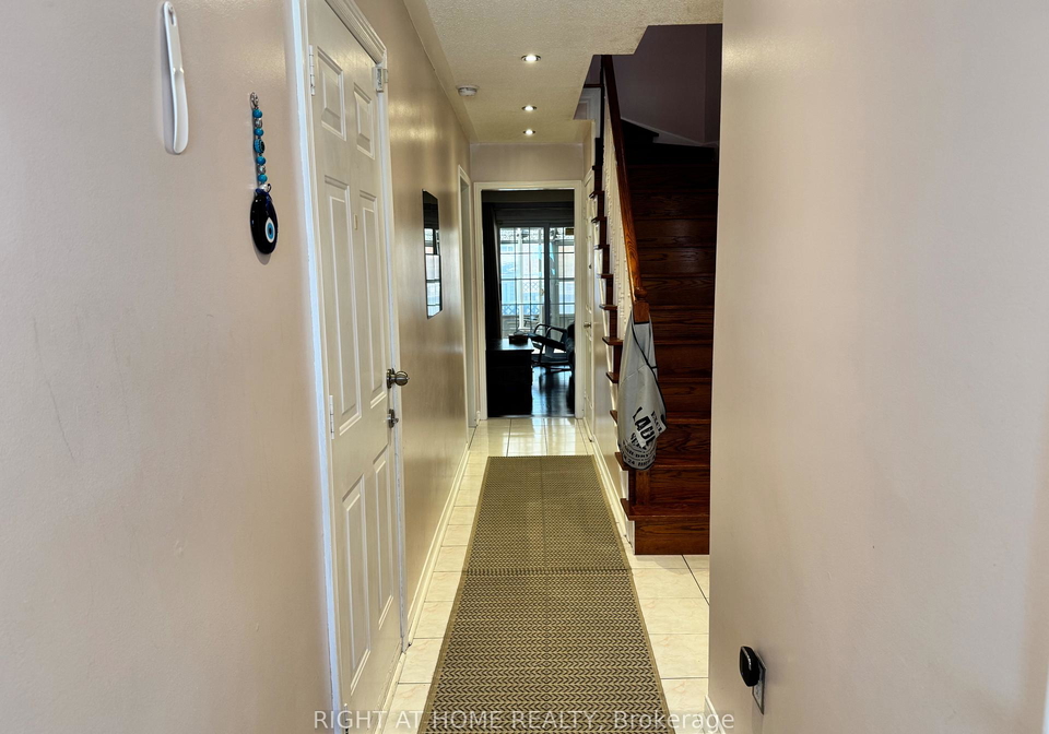 3843-densbury-drive-mississauga-ontario-w13079972