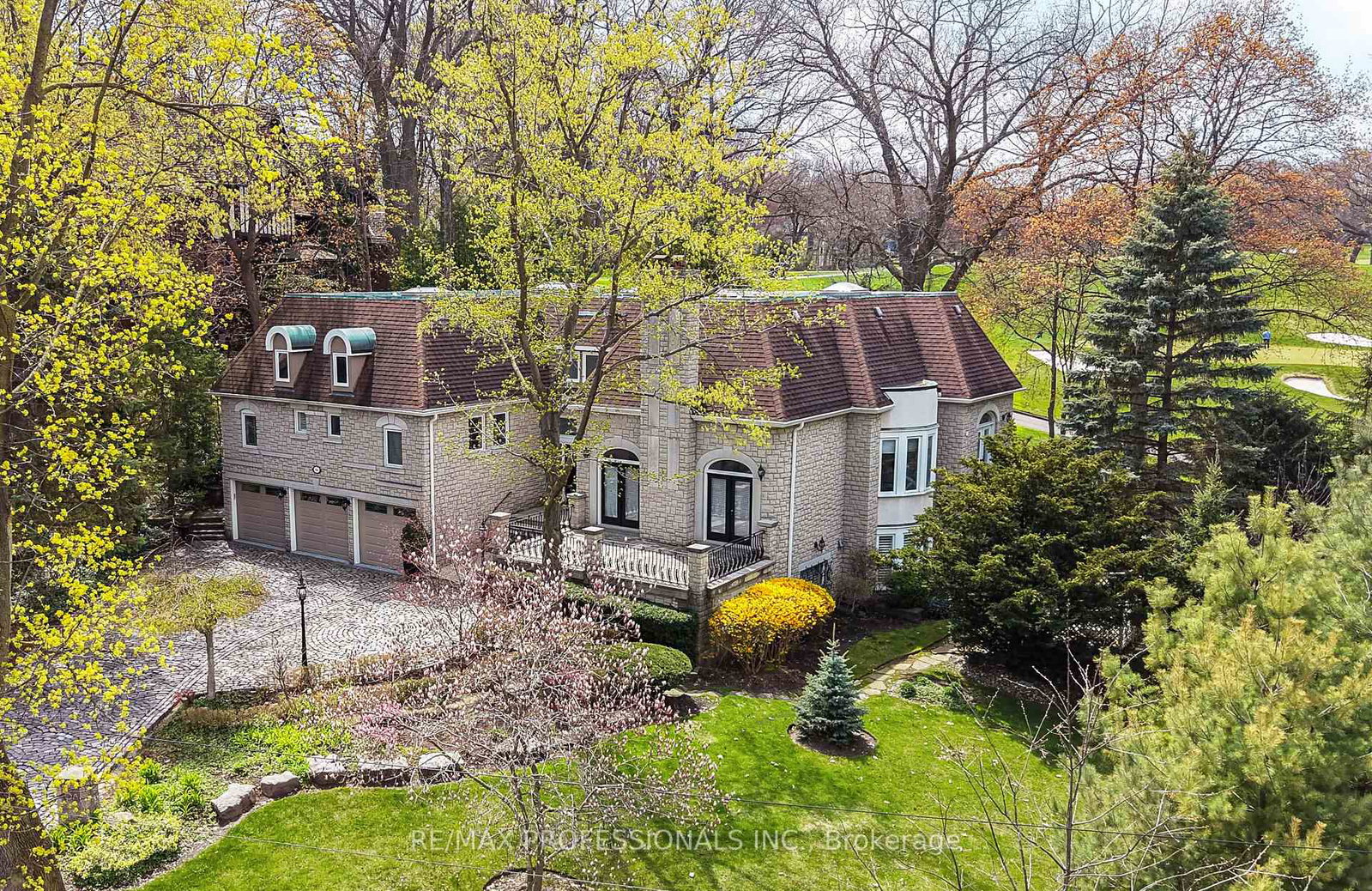 6a-edenbrook-hill-etobicoke-ontario-w13079998