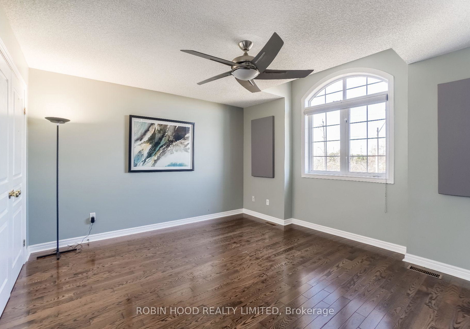 5045-bidwell-common-burlington-ontario-w13080000