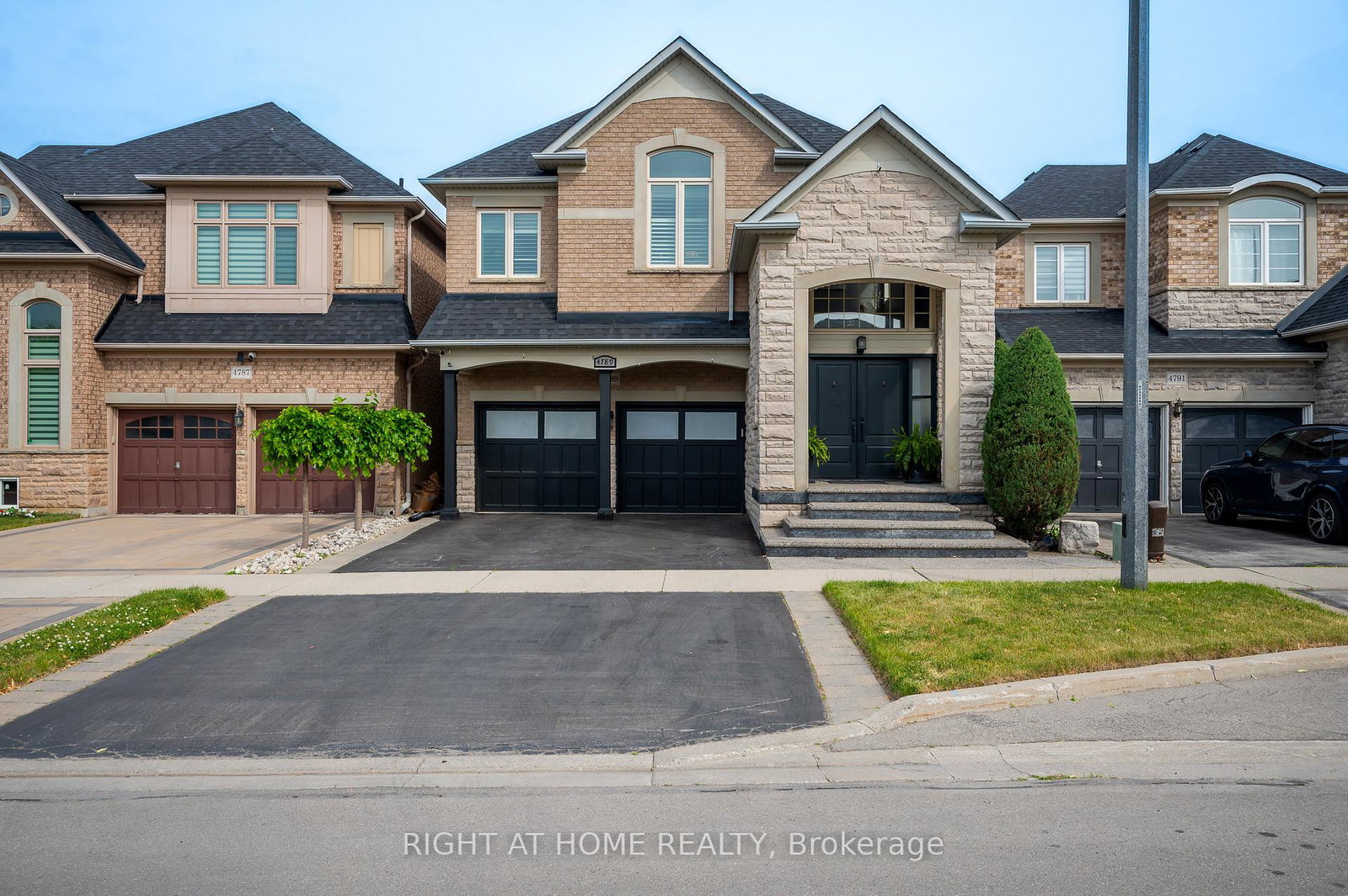 4789-thomas-alton-boulevard-burlington-ontario-w13080196