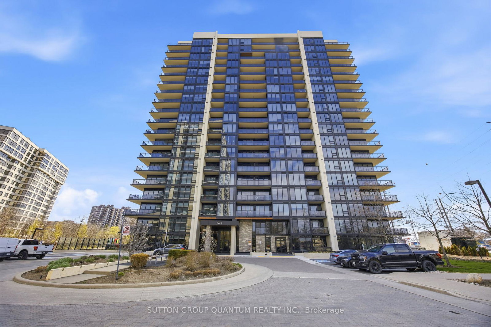 1035-southdown-road-mississauga-ontario-w13080416