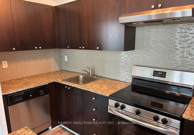155-legion-road-n-etobicoke-ontario-w13080522
