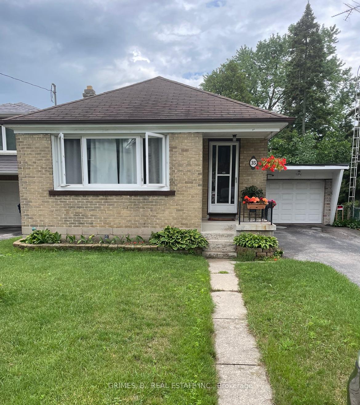 35-enfield-avenue-s-etobicoke-ontario-w13080750