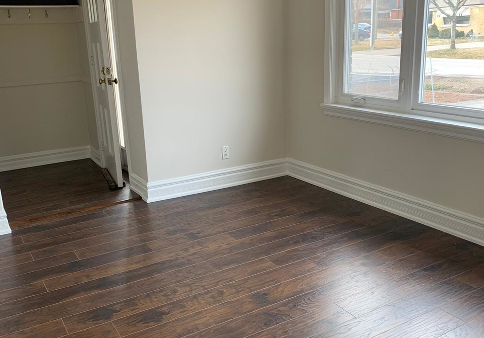 35-enfield-avenue-s-etobicoke-ontario-w13080750