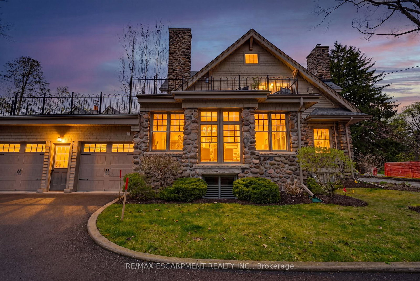 3083-lakeshore-road-burlington-ontario-w13081496