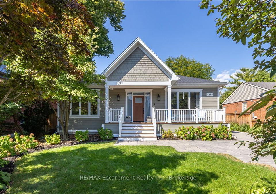 2195-courtland-drive-burlington-ontario-w13081654