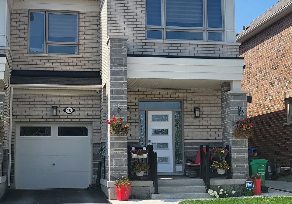 10-growler-street-brampton-ontario-w13081662