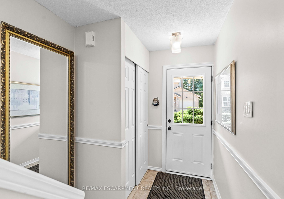 2272-mowat-avenue-oakville-ontario-w13081728