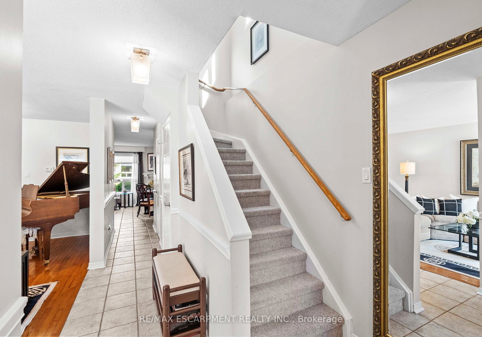 2272-mowat-avenue-oakville-ontario-w13081728