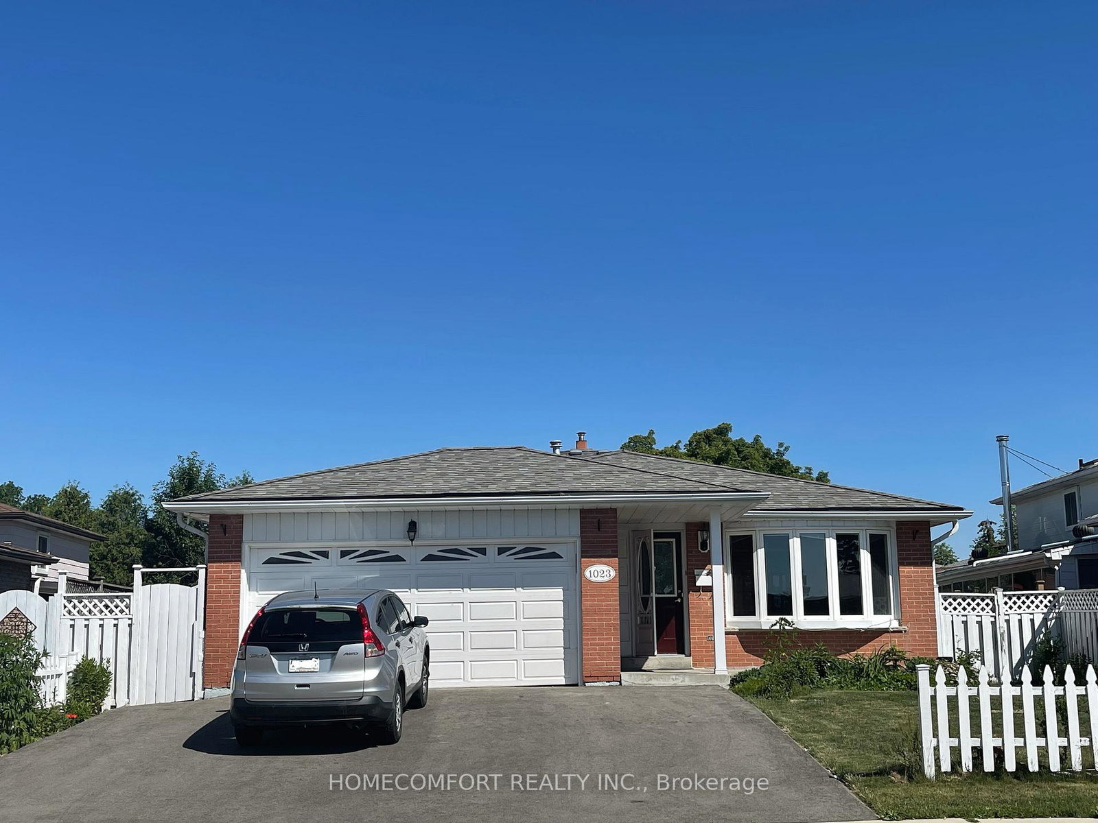 1023-mcbride-avenue-mississauga-ontario-w13081766