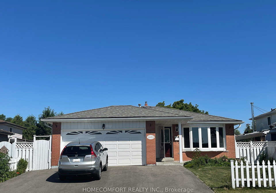 1023-mcbride-avenue-mississauga-ontario-w13081766