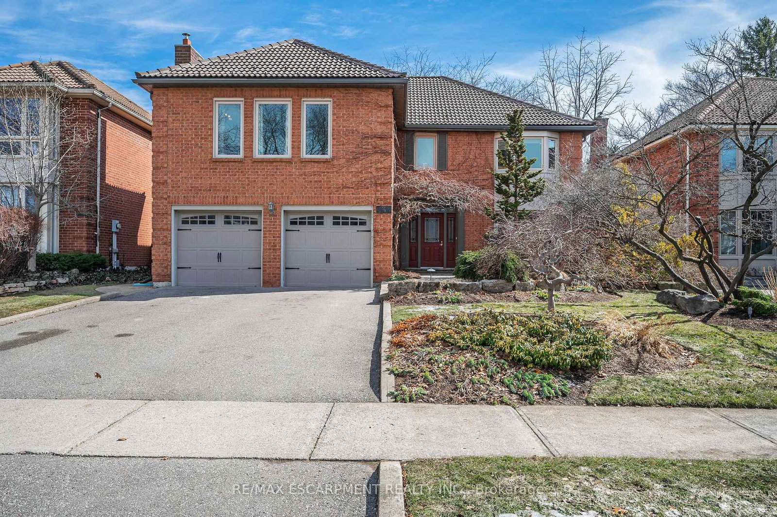 333-claremont-crescent-oakville-ontario-w13081828