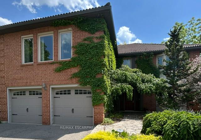 333-claremont-crescent-oakville-ontario-w13081828
