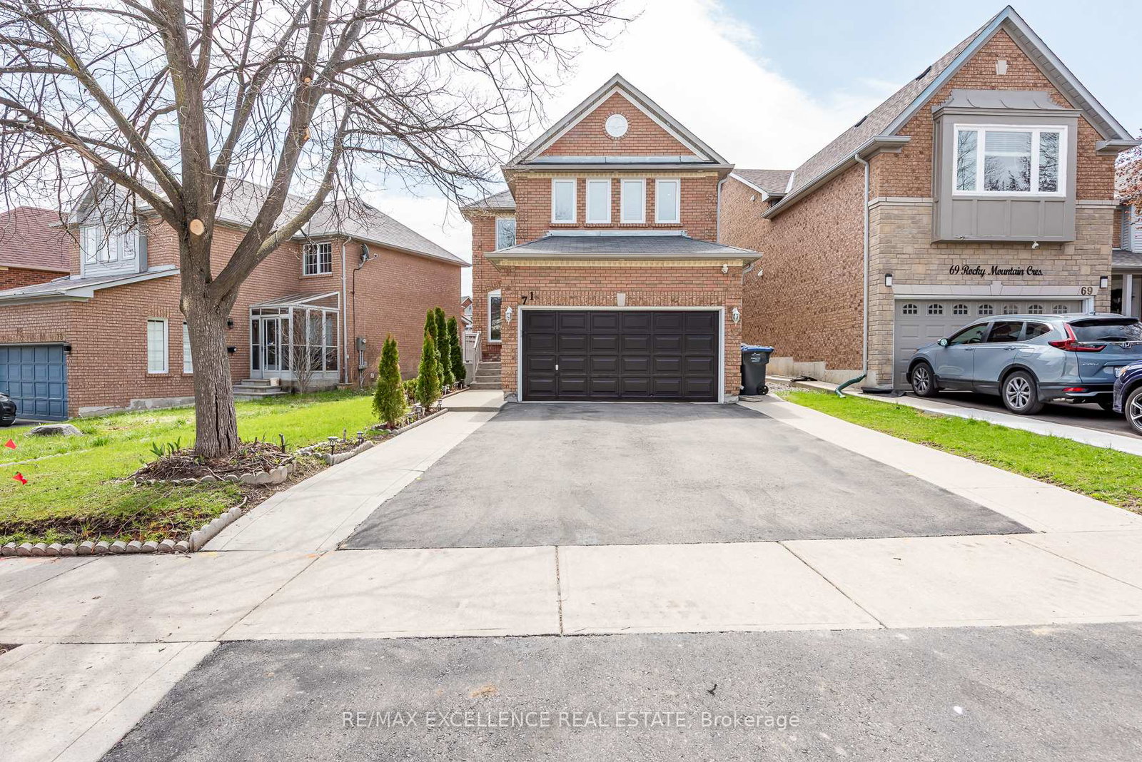 71-rocky-mountain-crescent-brampton-ontario-w13081998