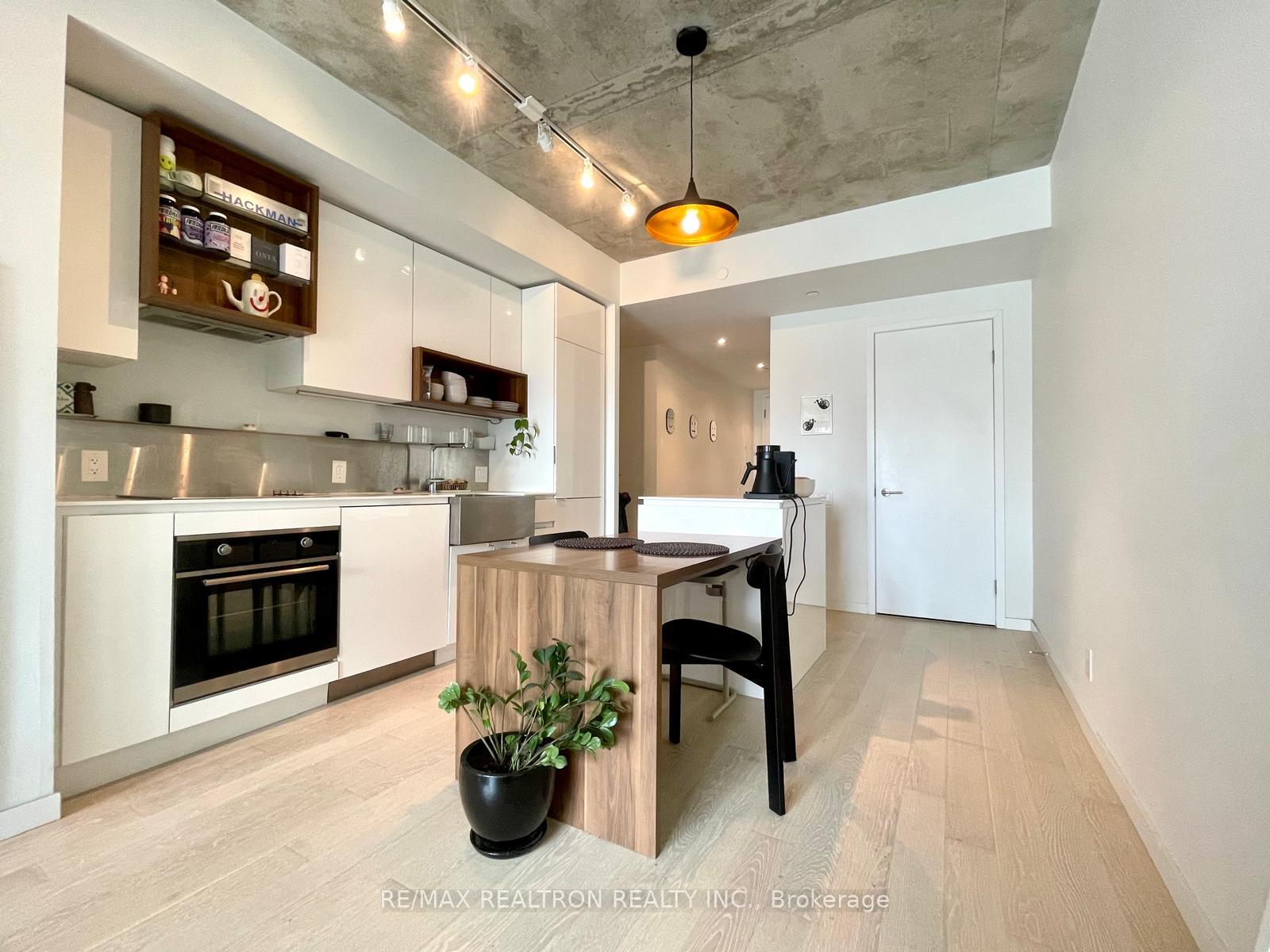 383-sorauren-avenue-toronto-ontario-w13082132
