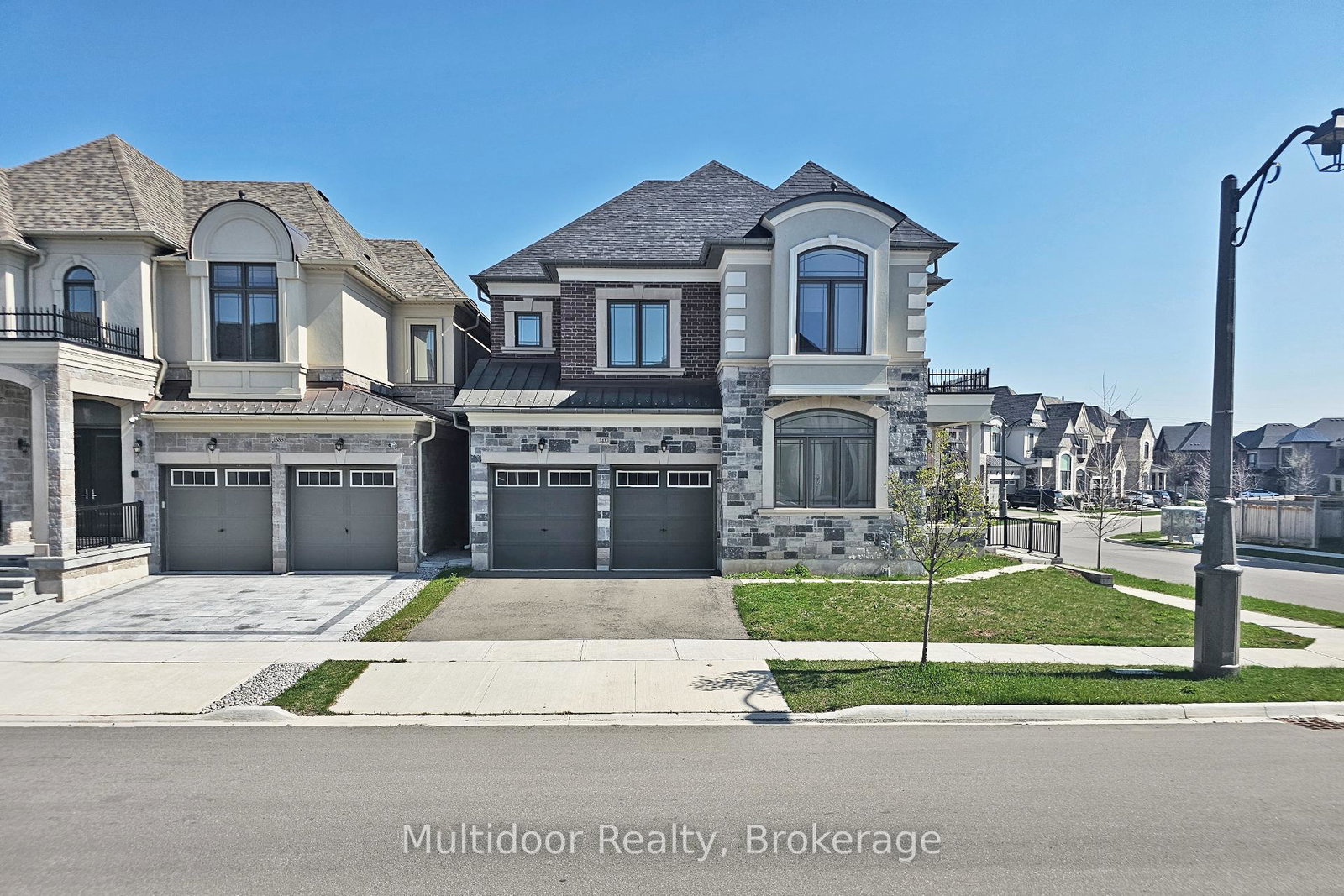 2427-aubrey-turquand-trail-oakville-ontario-w13082250