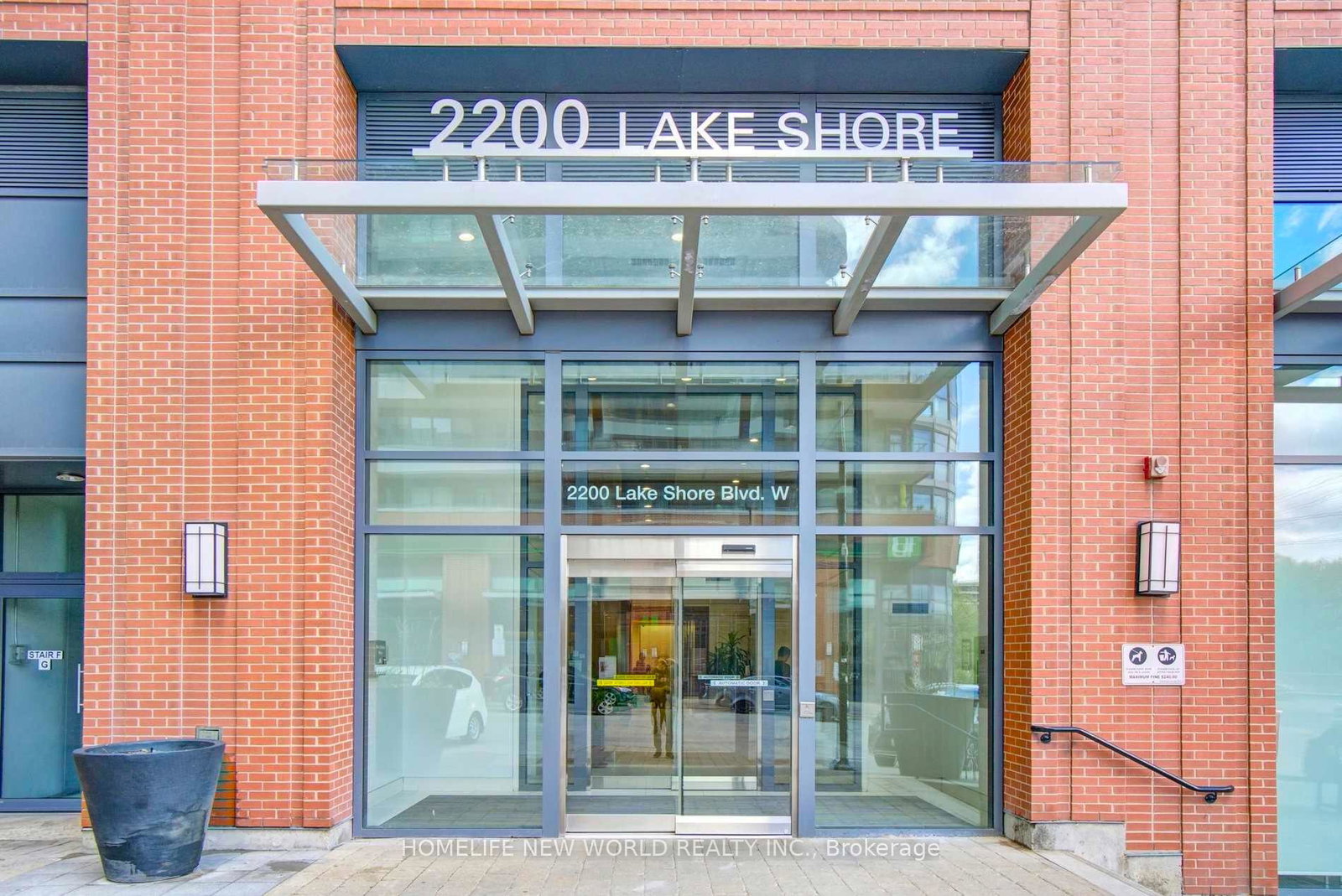 2200-lake-shore-boulevard-w-etobicoke-ontario-w13082254
