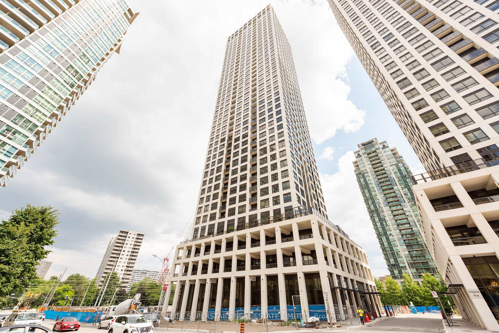 30-elm-drive-w-mississauga-ontario-w13082270