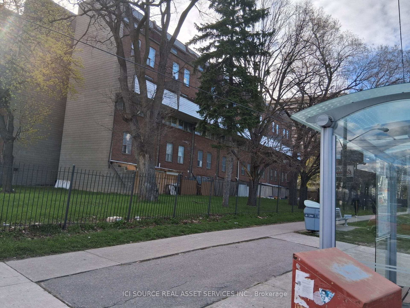 10-eddystone-avenue-york-ontario-w13082586
