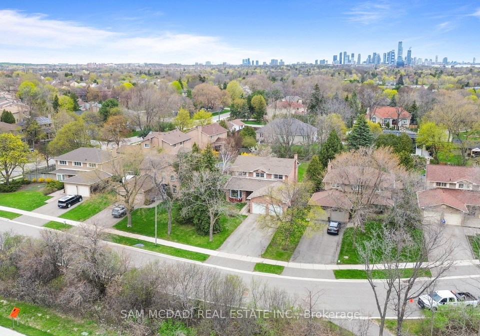 2138-burbank-drive-mississauga-ontario-w13082722