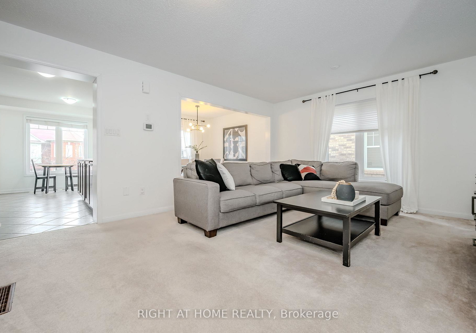 525-cavanagh-lane-milton-ontario-w13082792