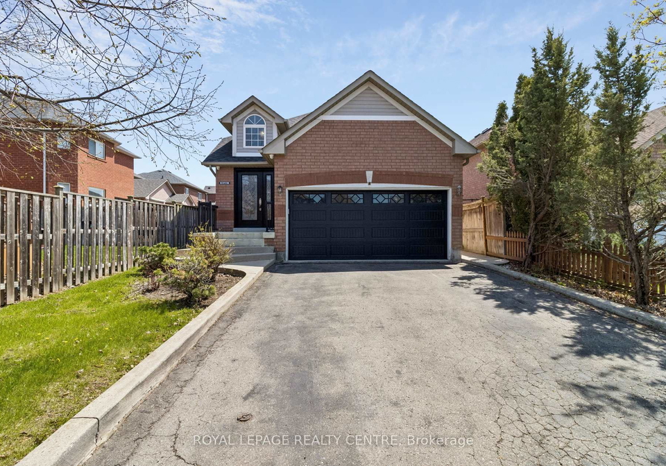 50-lawlor-court-brampton-ontario-w13082856