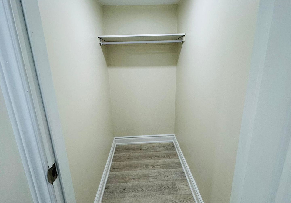 973-ledbury-crescent-mississauga-ontario-w13082878