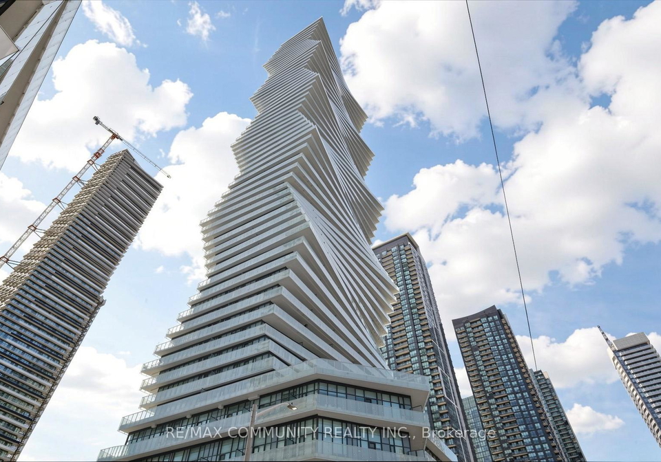 3900-confederation-parkway-mississauga-ontario-w13083060