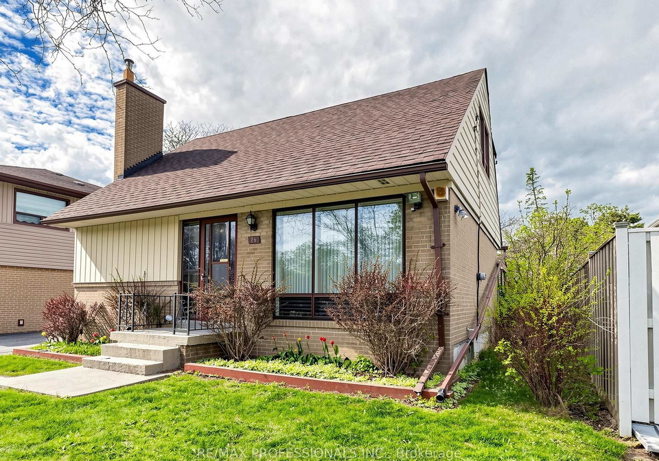 26-henley-crescent-etobicoke-ontario-w13083166
