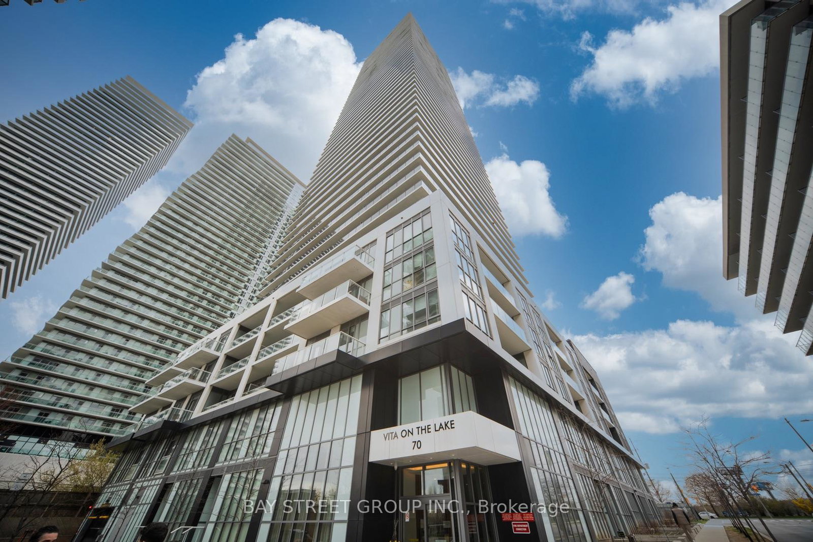 70-annie-craig-drive-etobicoke-ontario-w13083318