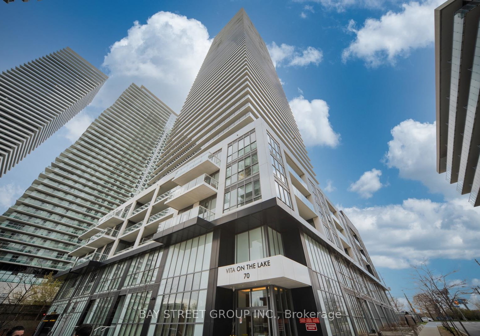 70-annie-craig-drive-etobicoke-ontario-w13083318