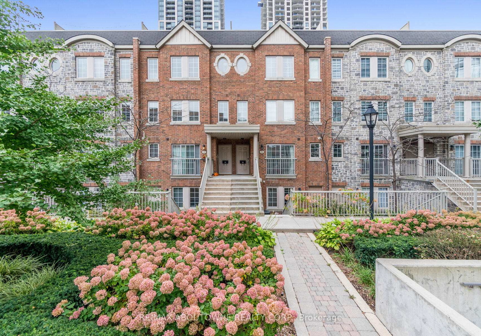 9-windermere-avenue-toronto-ontario-w13083340