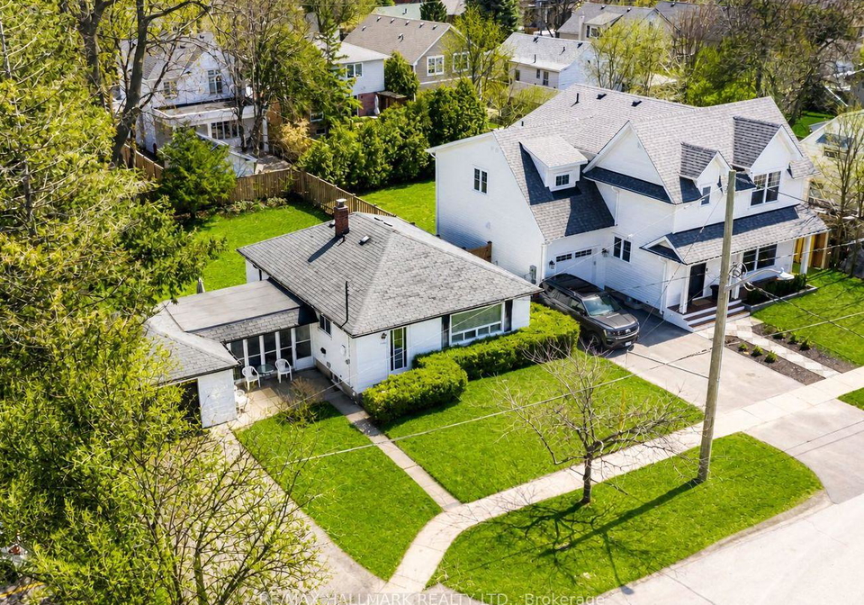 122-hawthorne-road-oakville-ontario-w13083392