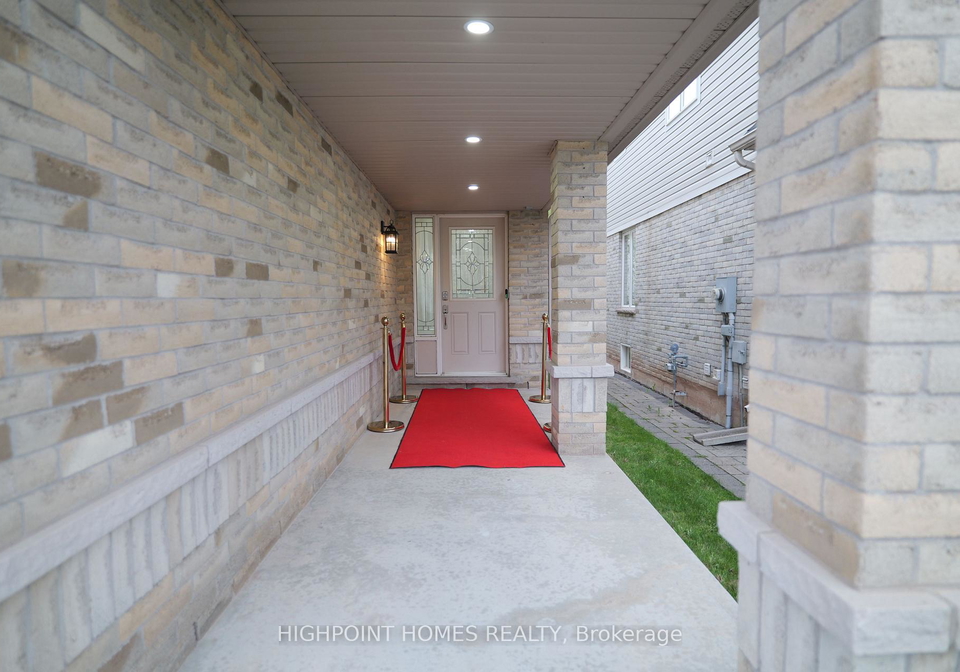 4236-saunders-crescent-burlington-ontario-w13083644